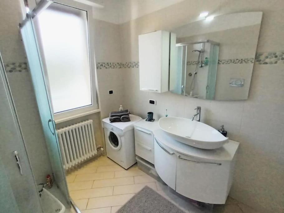 Appartamento Con Stupenda Vista Mare Zona Bristol Rapallo Kültér fotó